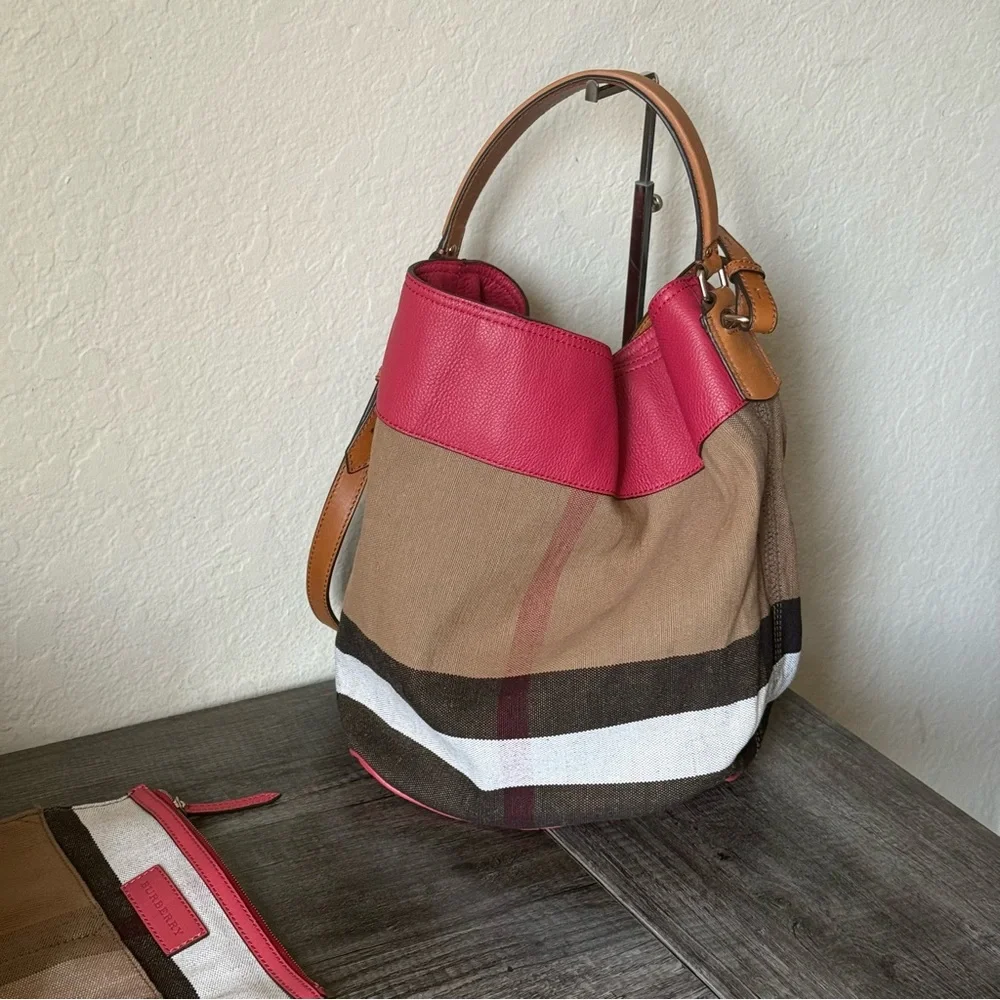 💎Burberry Chevron Canvas Ashby Tassle Bucket Hobo Bag 💎 - Picture 2 of 16